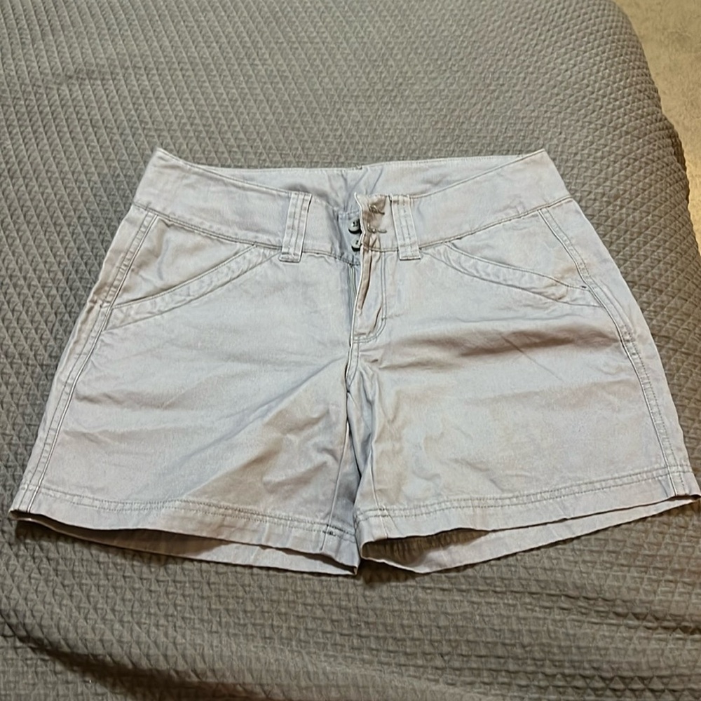 North face women’s shorts